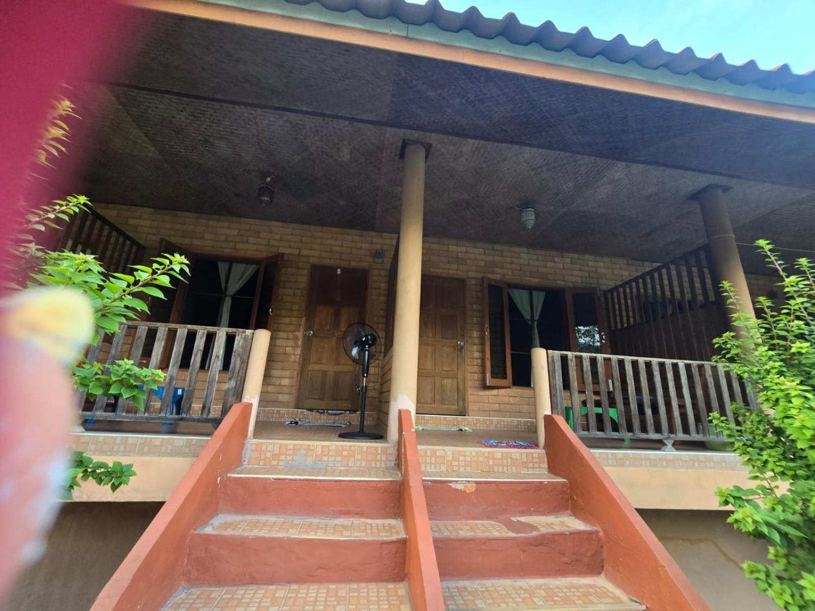 Sunny Family Garden House * Pai