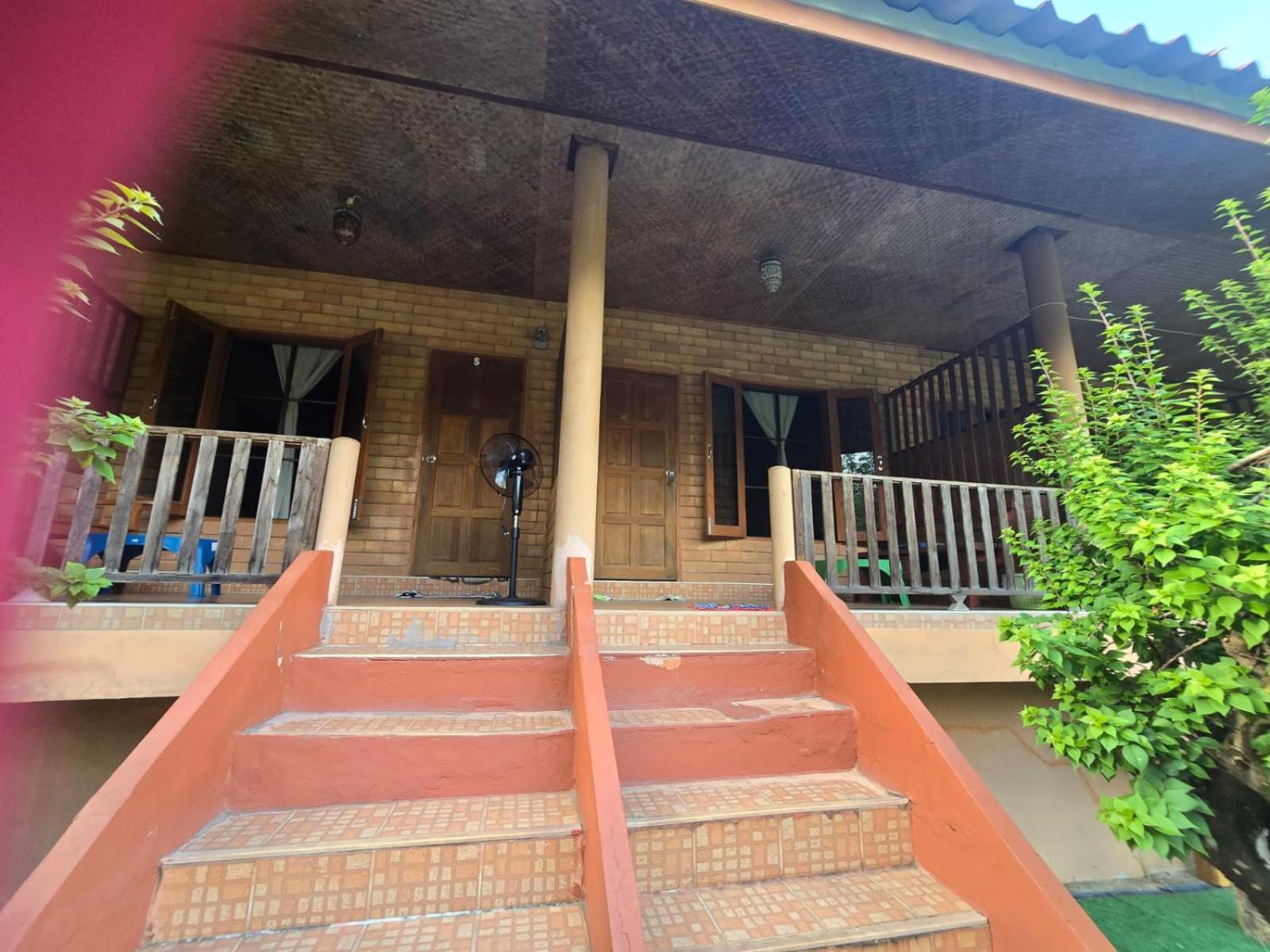 Sunny Family Garden House Apartment Pai